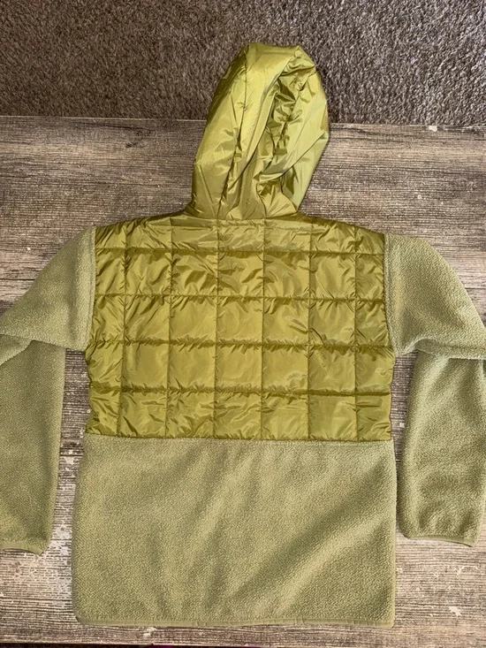 NWT Cotopaxi Trico Hybrid Hooded Jacket in color Seed (greens) - Picture 9 of 9